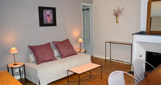 Appartement 4 personnes - Gîtes de la Petite Roche: L'Élégant Appartement 4 personnes - Gîtes de la Petite Roche: L'Élégant
