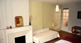 Appartement 4 personnes - Gîtes de la Petite Roche: L'Élégant Appartement 4 personnes - Gîtes de la Petite Roche: L'Élégant