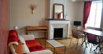 Appartement 4 personnes - Gîtes de la Petite Roche: L'Élégant Appartement 4 personnes - Gîtes de la Petite Roche: L'Élégant