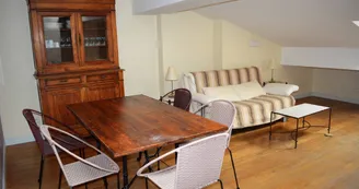 Appartement 3 personnes - Gîtes de la Petite Roche : la Mansarde Appartement 3 personnes - Gîtes de la Petite Roche : la Mansarde