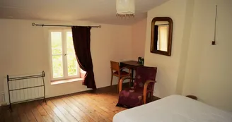 Appartement 3 personnes - Gîtes de la Petite Roche : la Mansarde Appartement 3 personnes - Gîtes de la Petite Roche : la Mansarde