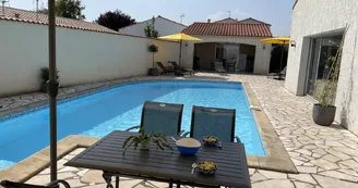 Chambres d'hôtes 9 personnes - Les Pertuis Rochelais Chambres d'hôtes 9 personnes - Les Pertuis Rochelais
